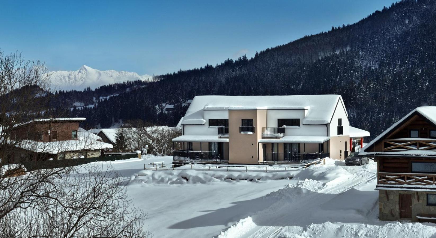 Sky-House Jasna Apartments Pavčina Lehota Esterno foto